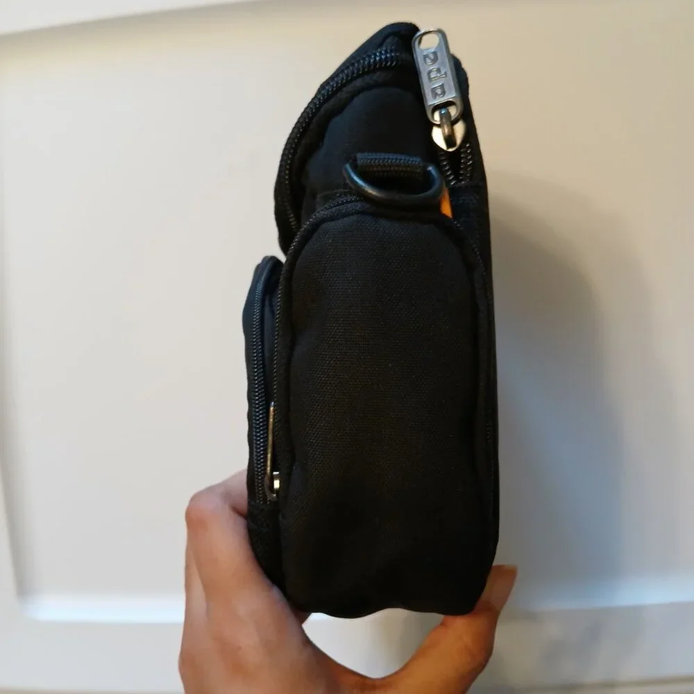 APE Case Digital Camera & Accessories Case AC250 Black